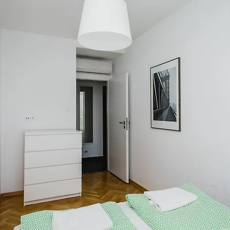 Shortstaypoland Senatorska B31